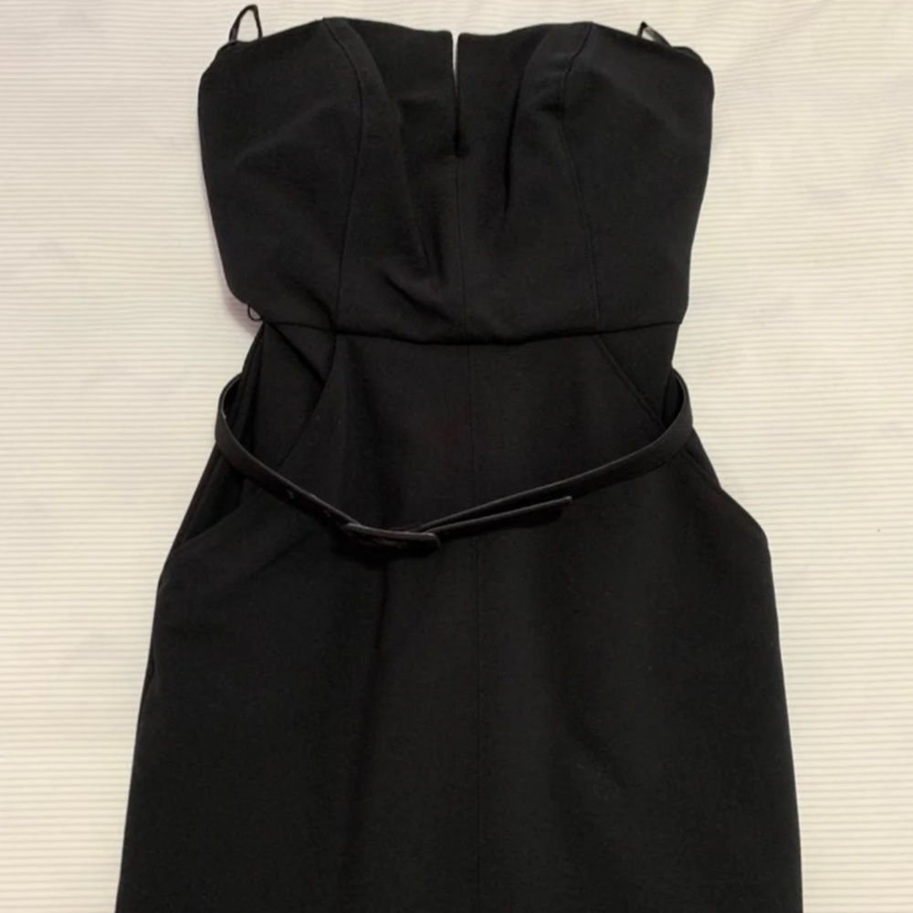Bebe strapless dress with pockets